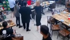 唐山女子在烧烤店被9名男子群殴
